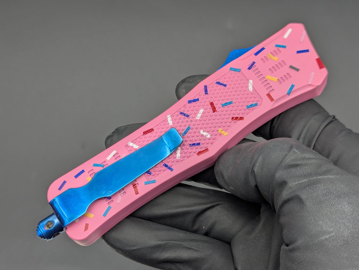 8.25" PINK SPRINKLE DONUT D/A AUTOMATIC OPENING OTF KNIFE