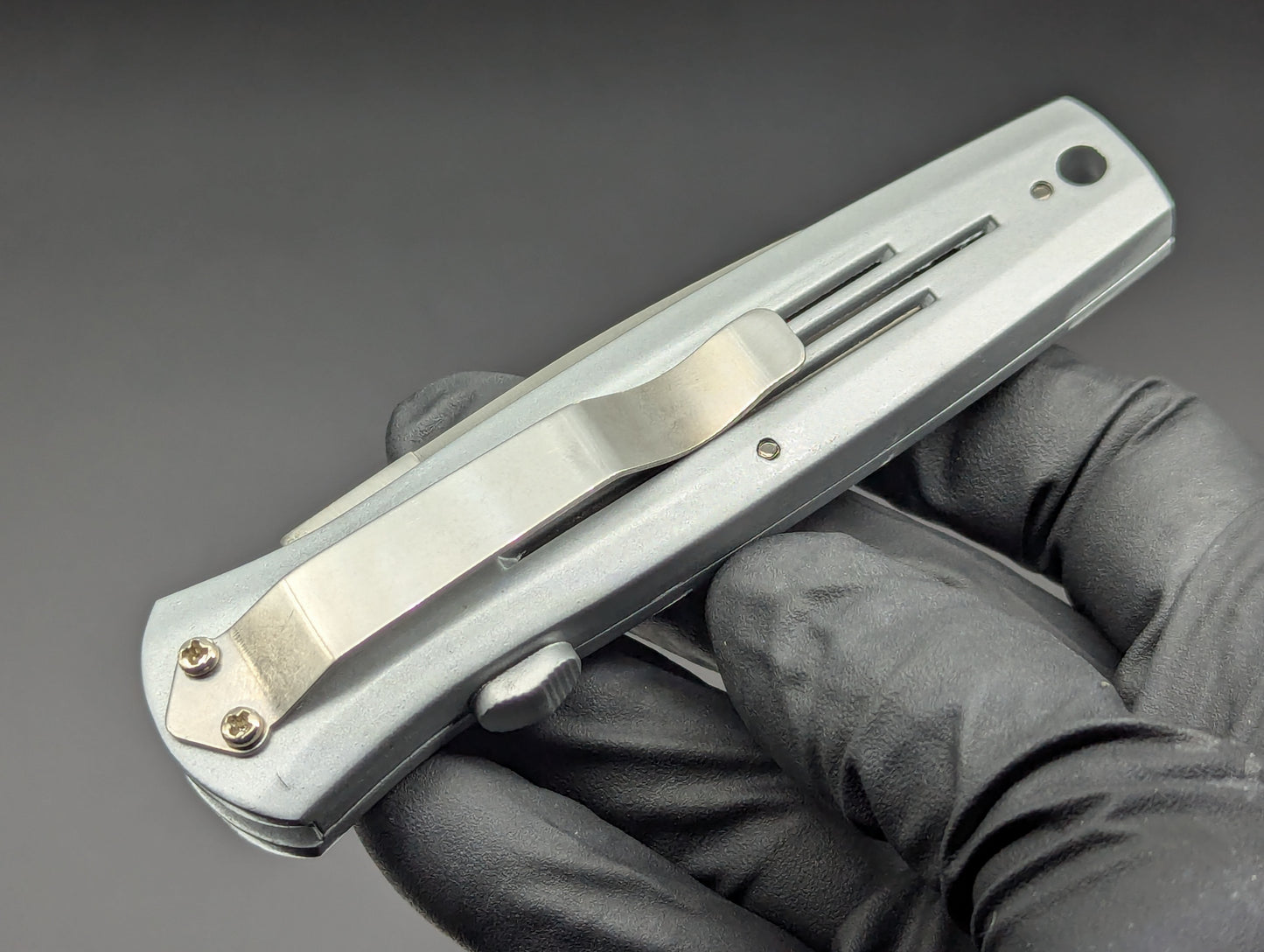 NOS SILVER EAGLE AUTOMATIC KNIFE w/ SAFETY