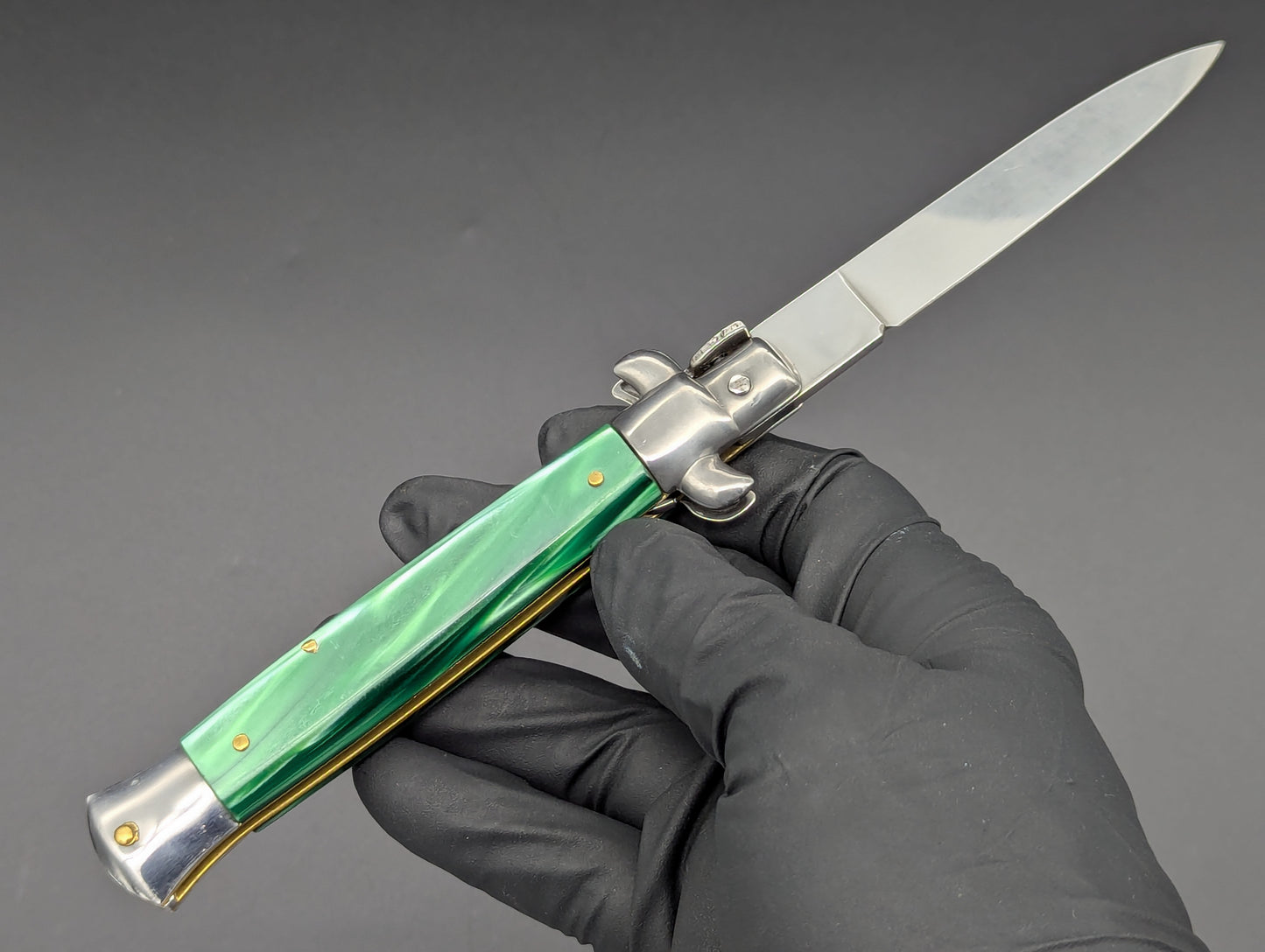 8" D.E.S. GARANTIE GREEN PEARLEX ITALIAN STILETTO
