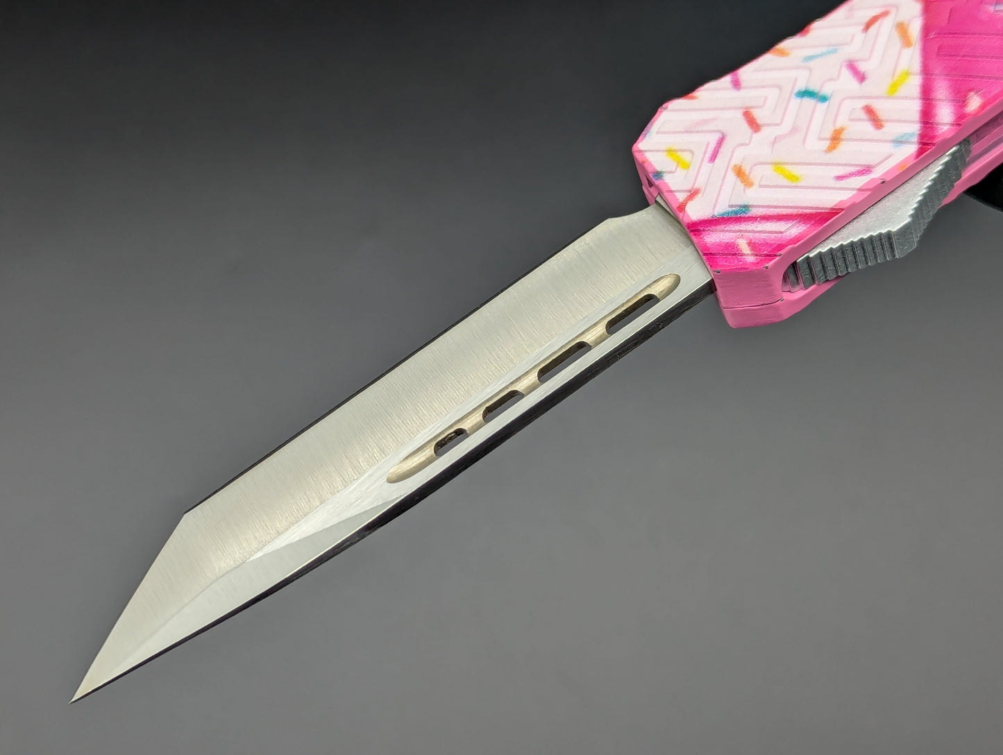 STRAWBERRY DRIP ICE CREAM SPRINKLES D/A OTF KNIFE