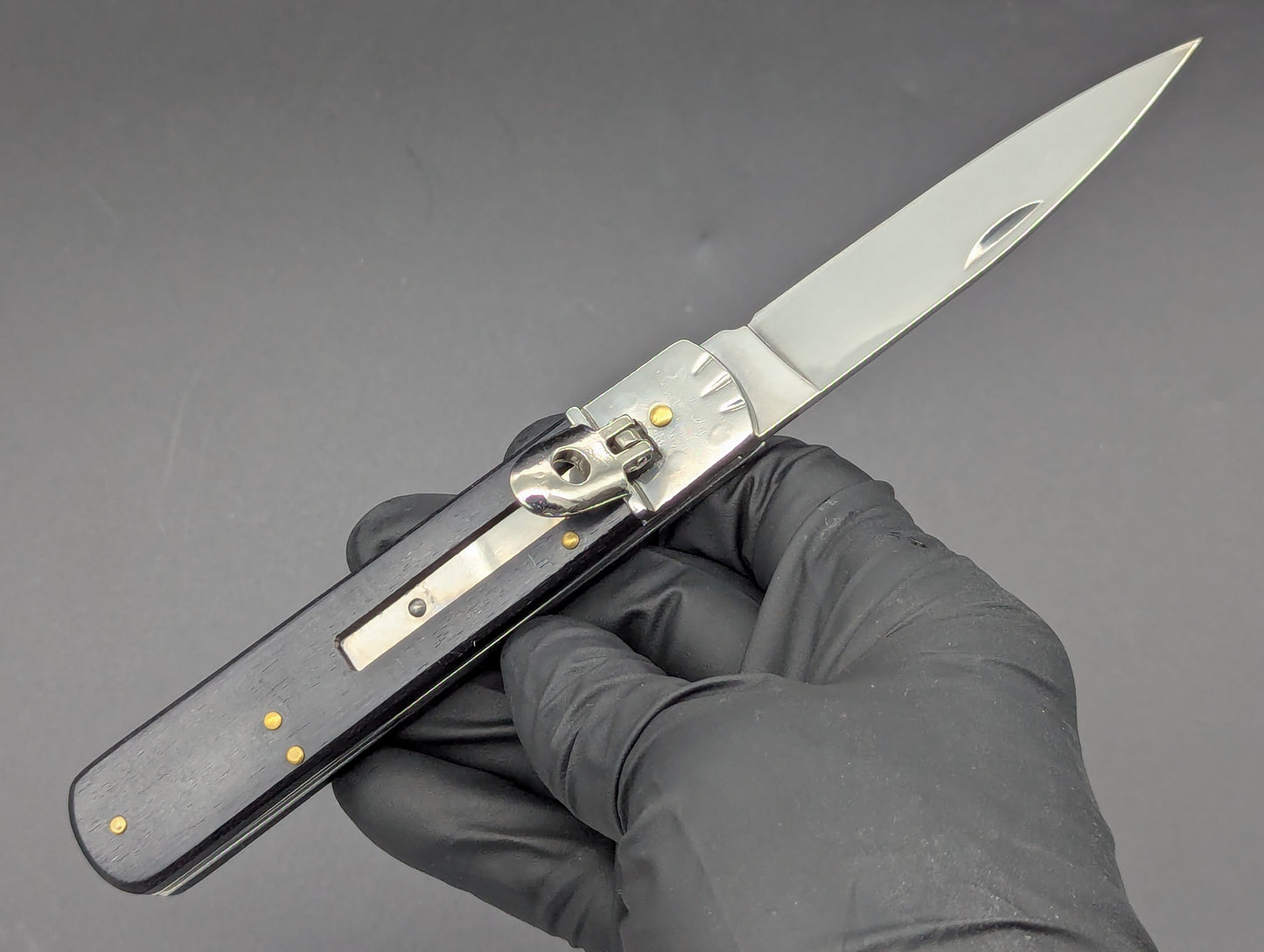 7.5" BLACK WOOD CLASSIC AUTOMATIC LEVERLOCK KNIFE