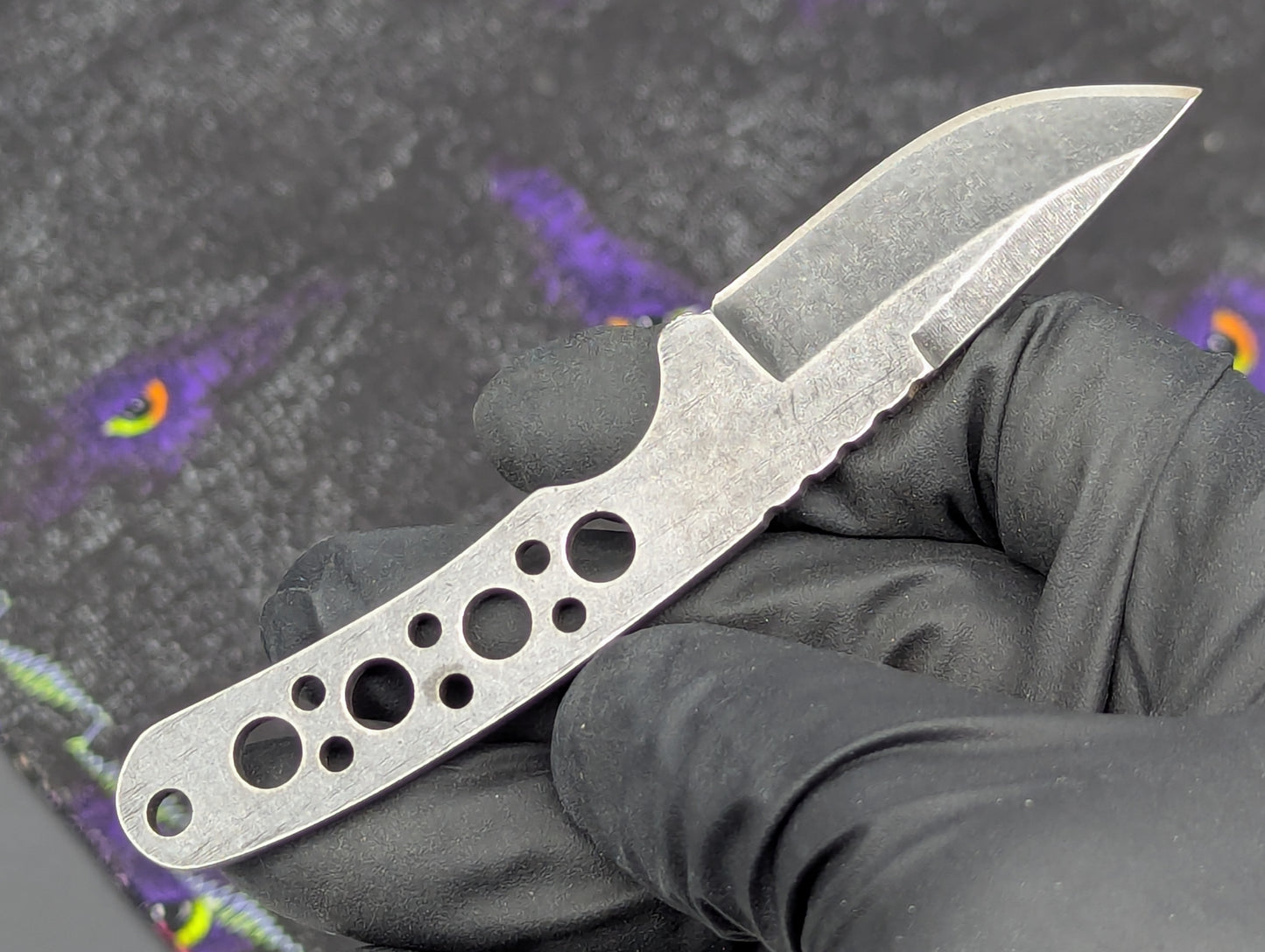 4.25" STONEWASHED FULL TANG MINI NECK KNIFE