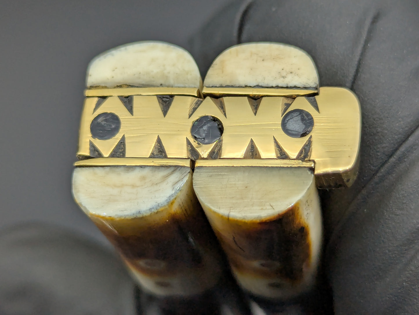 22cm STACKED HORN/ BONE EAGLE TANG STRAIGHT BLADE FHM BALI