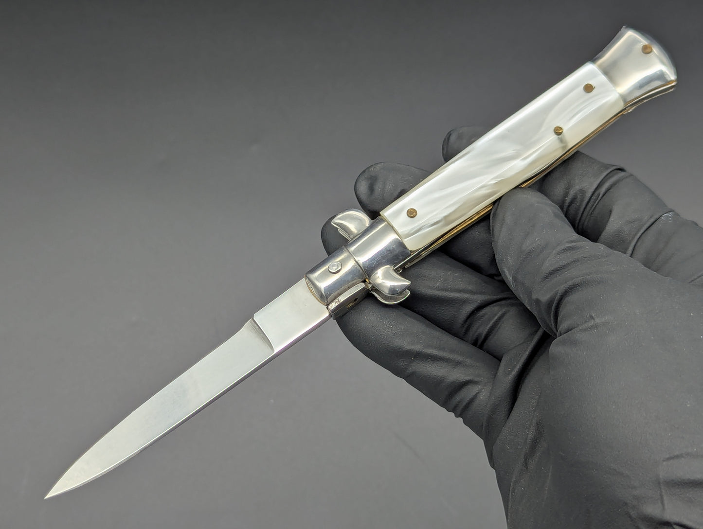 7.75" B ROSTFREI BELTRAME FAUX PEARL ITALIAN STILETTO