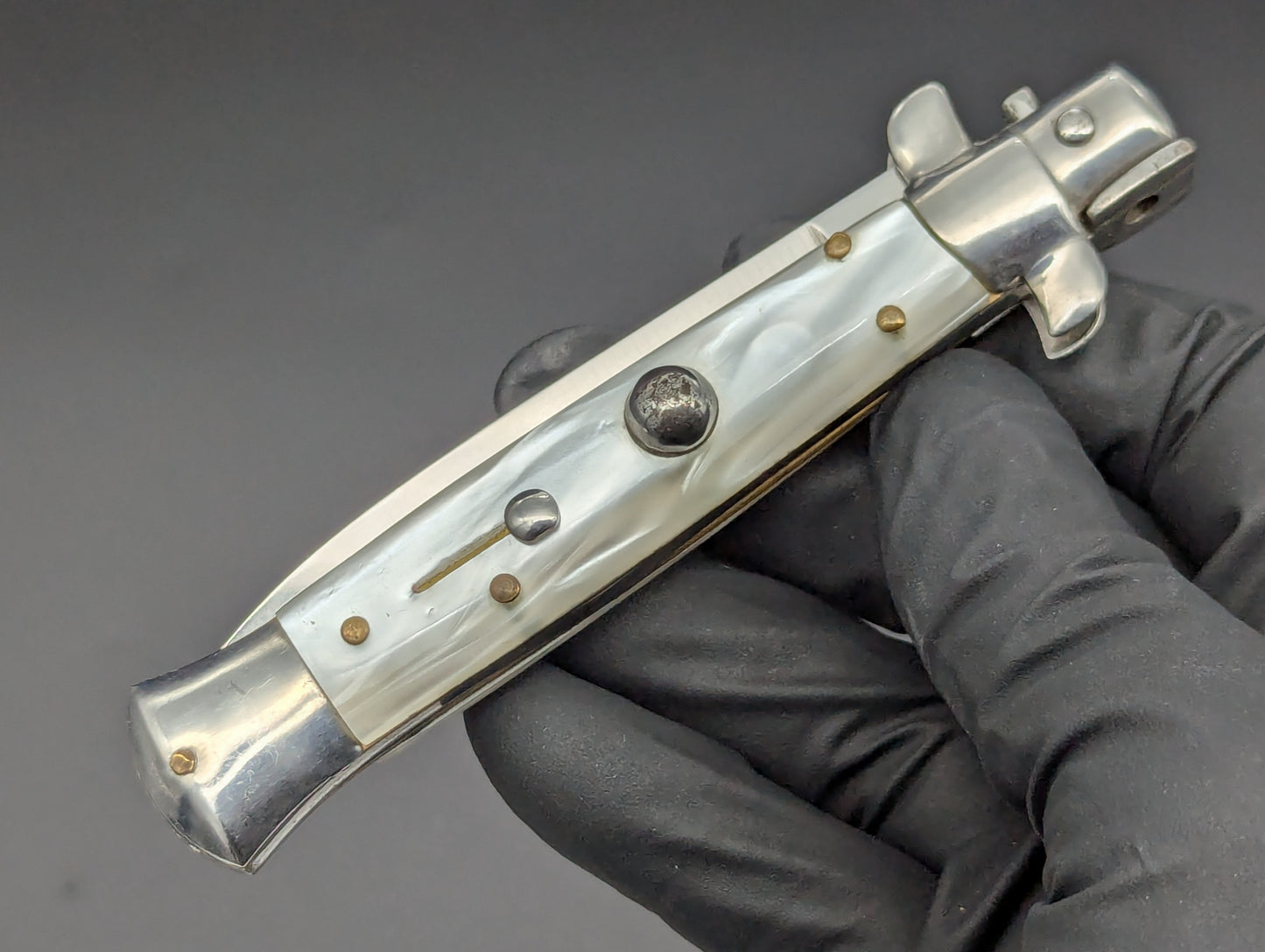 7.75" B ROSTFREI BELTRAME FAUX PEARL ITALIAN STILETTO