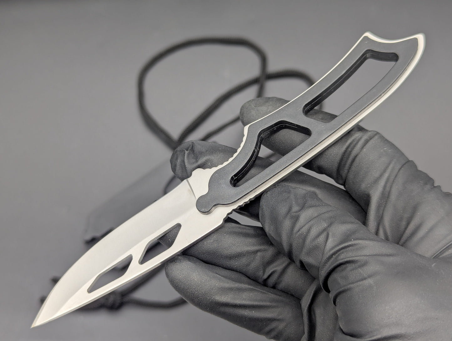 6.5" DROP POINT NECK KNIFE w/ EMERGENCY WHISTLE