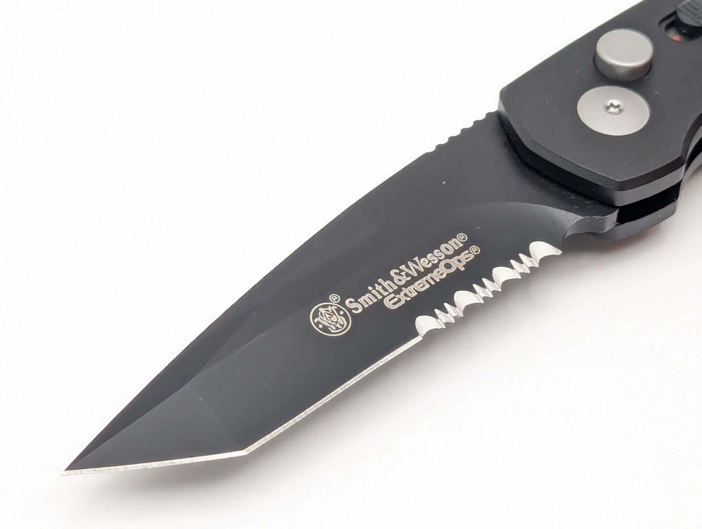 SW50BTS SMITH & WESSON EXTREME OPS AUTOMATIC KNIFE