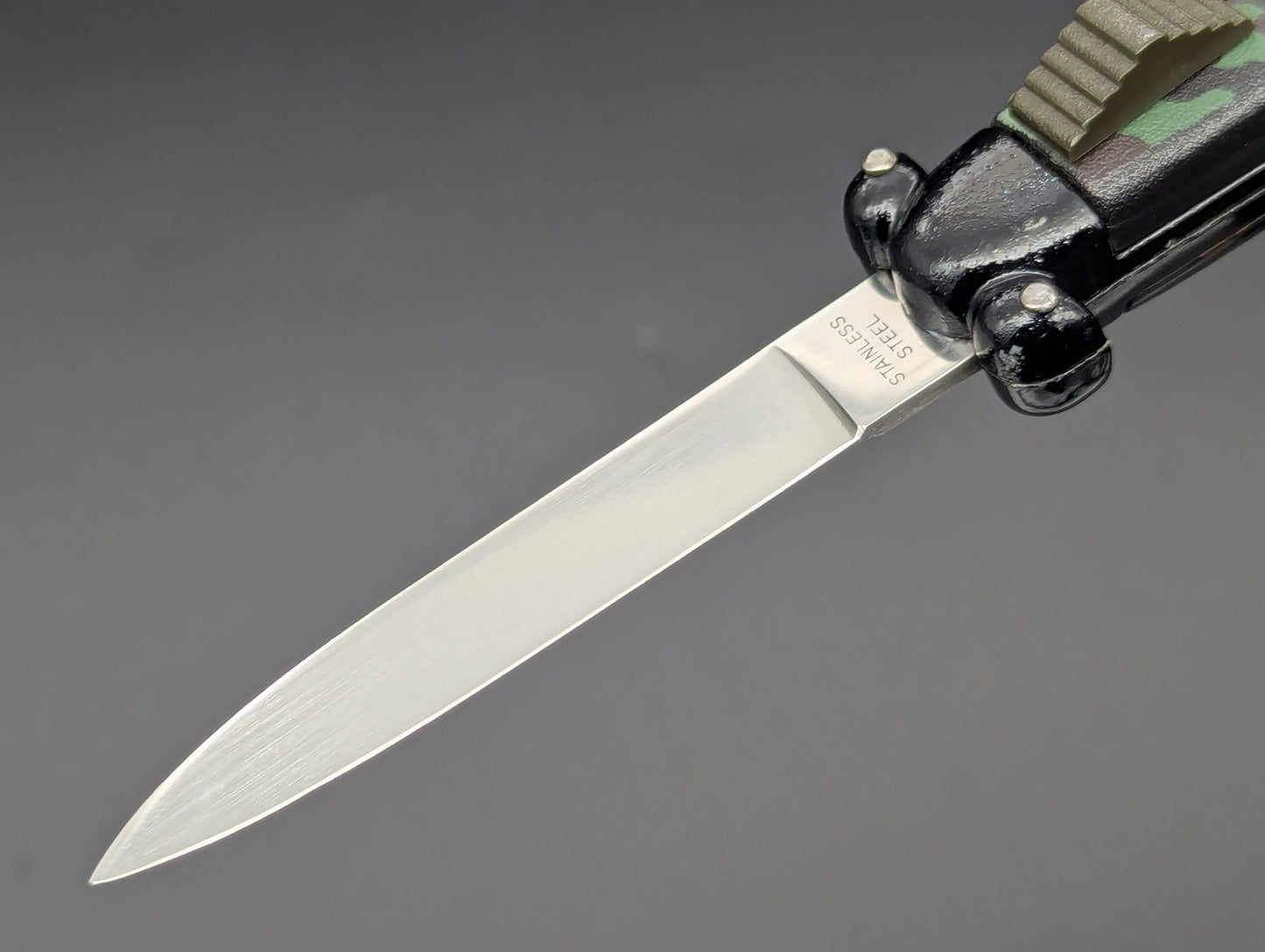 VINTAGE KOREAN NATO MILITARY OTF KNIFE 3 PIN CAMO