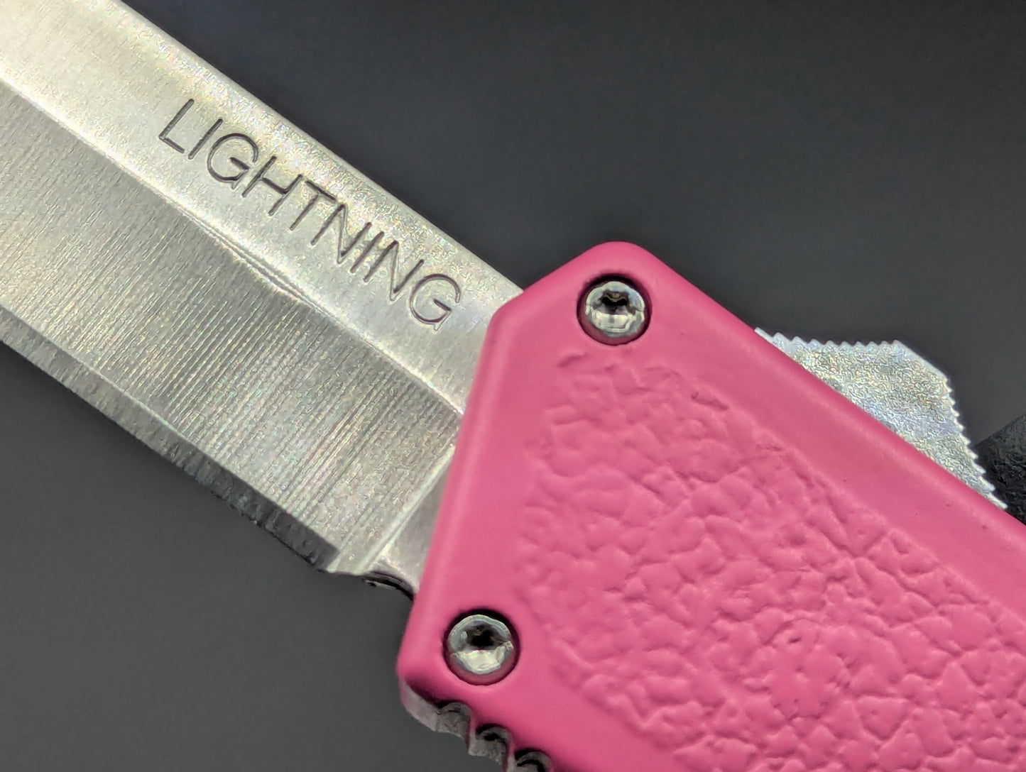PINK LIGHTNING OTF STAINLESS PLAIN DROP POINT BLADE