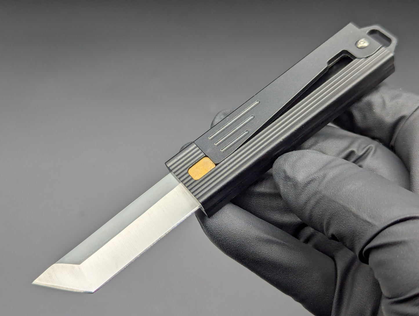 BLACK D2 MINI GRAVITY KNIFE KEYRING TANTO