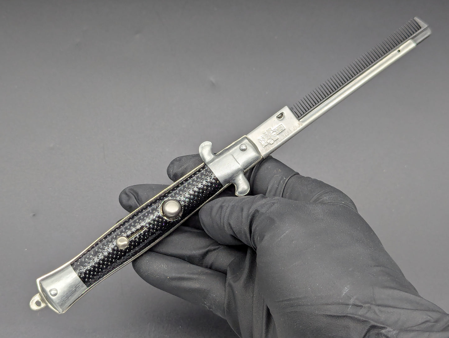 NOS 80's VINTAGE HONG KONG SWITCHBLADE COMB