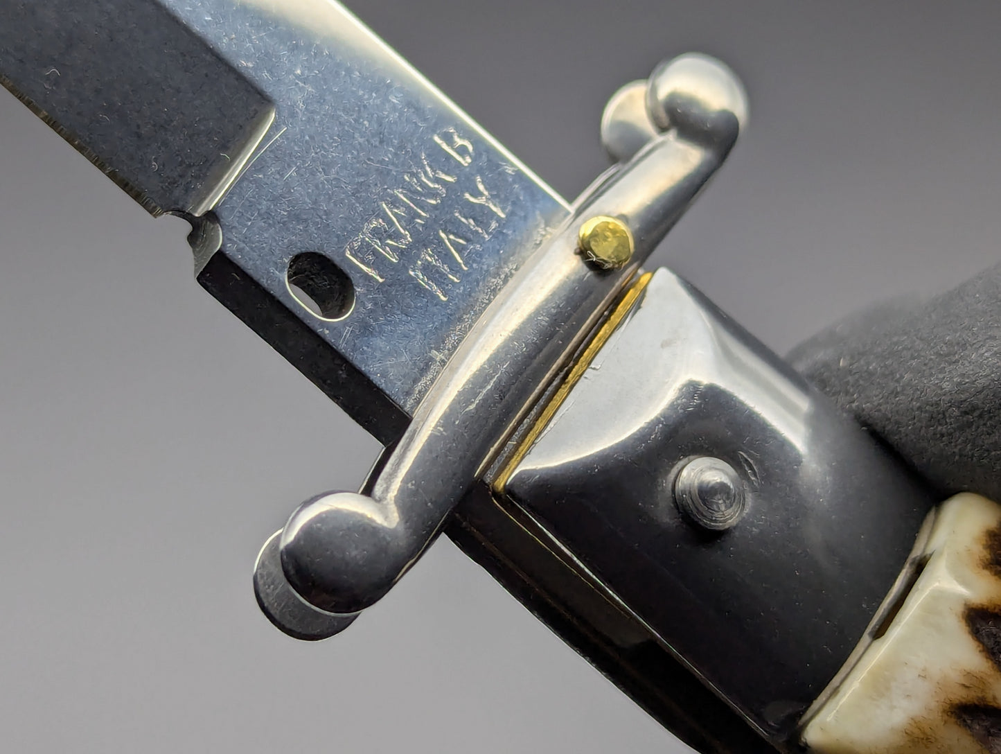 11" STAG HORN FRANK BELTRAME SWINGUARD SWITCHBLADE STILETTO