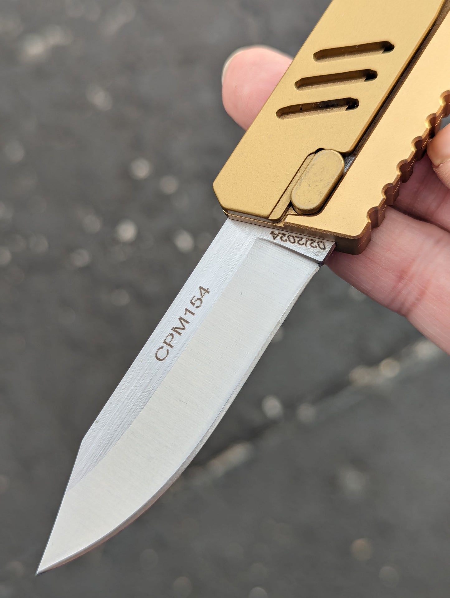 EDC CPM-154 GRAVITY UTILITY KNIFE GD