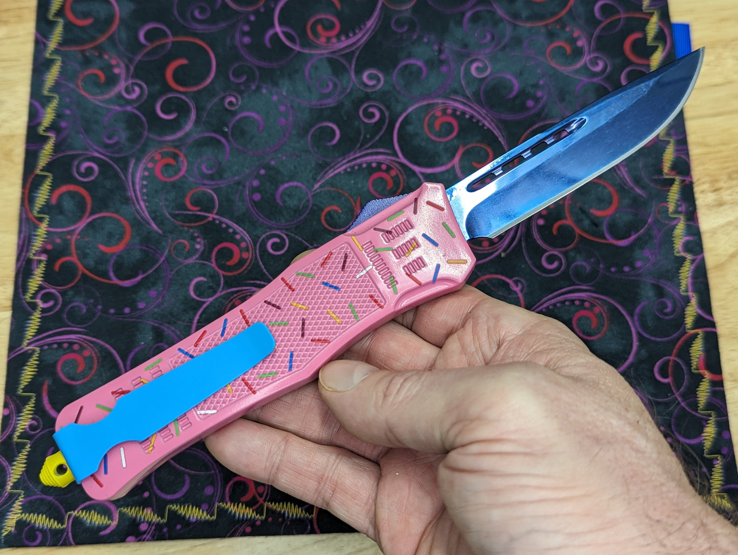 9.5" PINK SPRINKLE CQB D/A OTF KNIFE