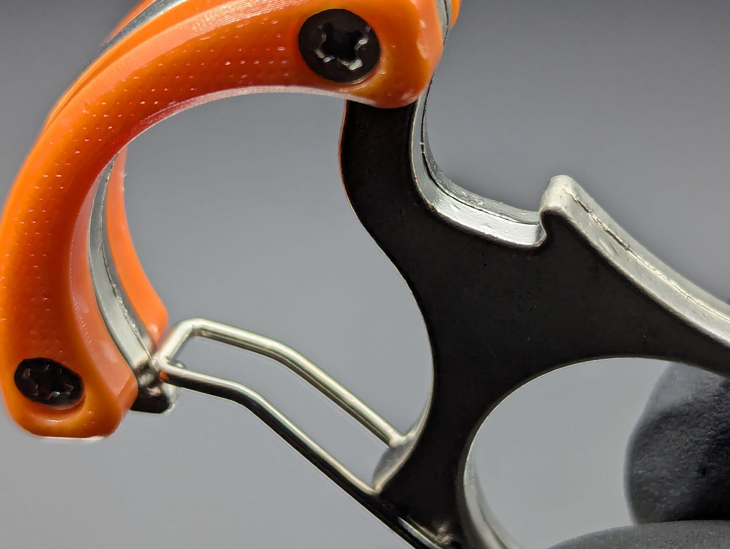 ORANGE G-10 STAINLESS CARABINER SFK GLASS BREAKER KEYRING