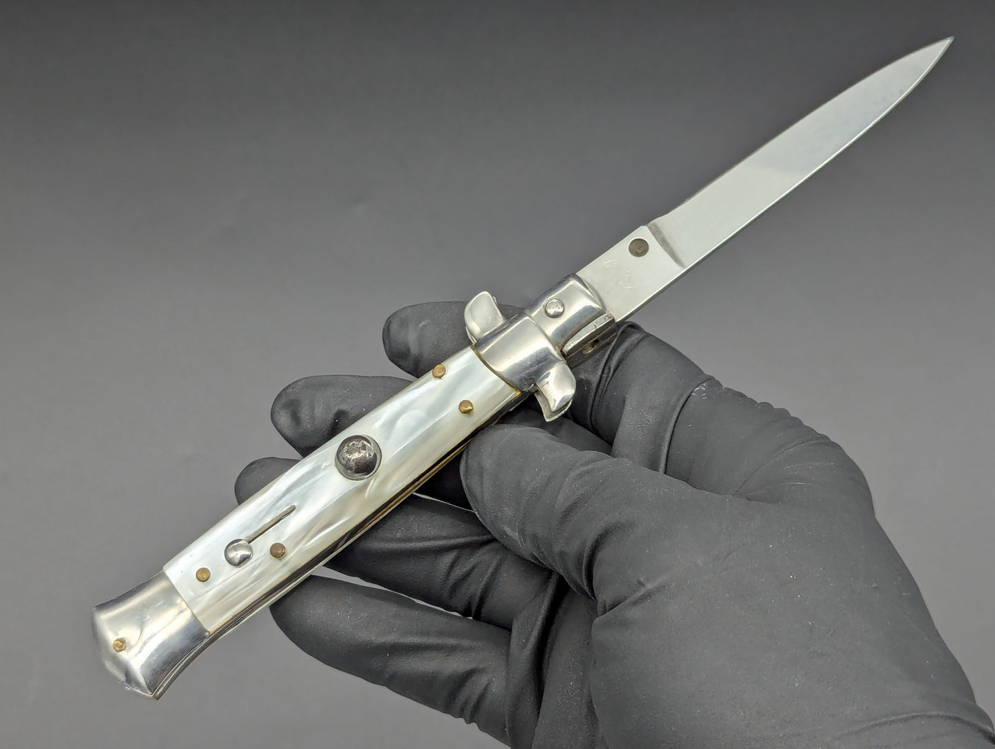 7.75" B ROSTFREI BELTRAME FAUX PEARL ITALIAN STILETTO