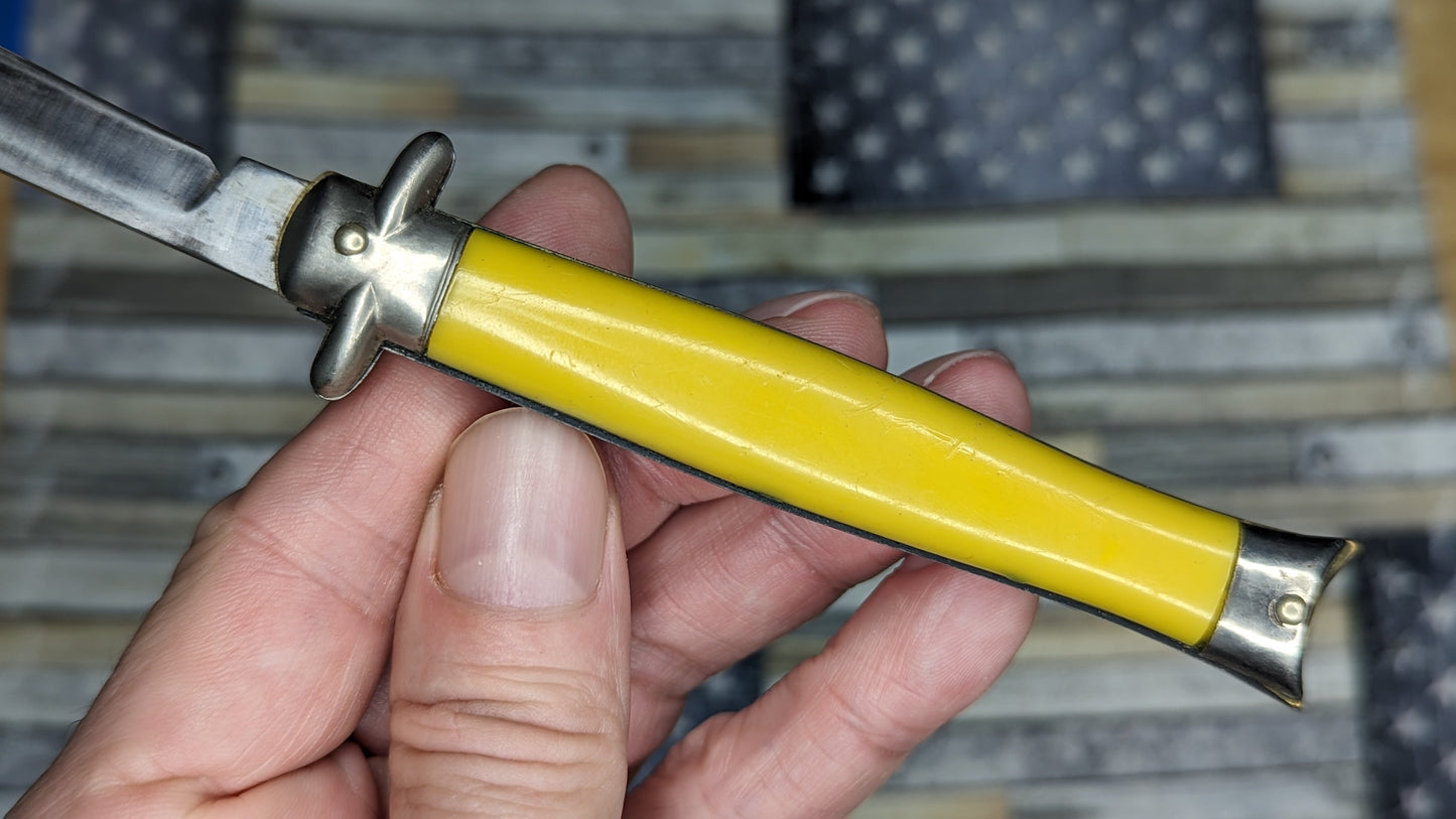 Bright Yellow Antique Shur-Snap USA Pre-Ban Automatic Knife