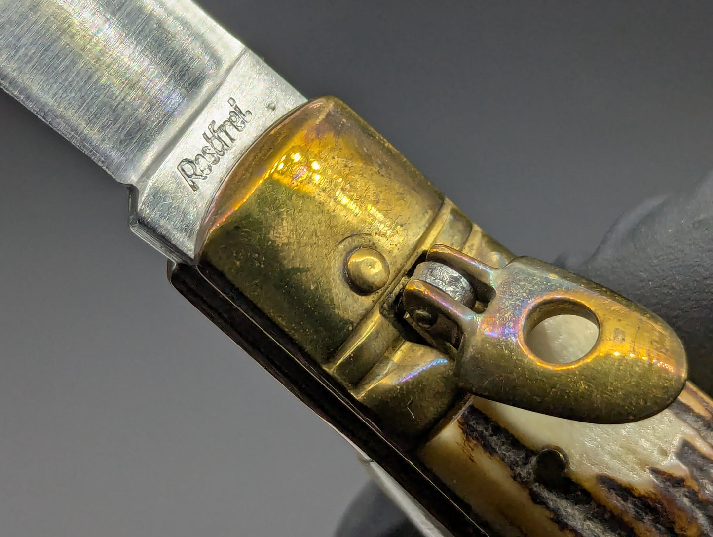 VINTAGE ITALIAN STAG HORN BIRDS HEAD AUTOMATIC LEVERLOCK
