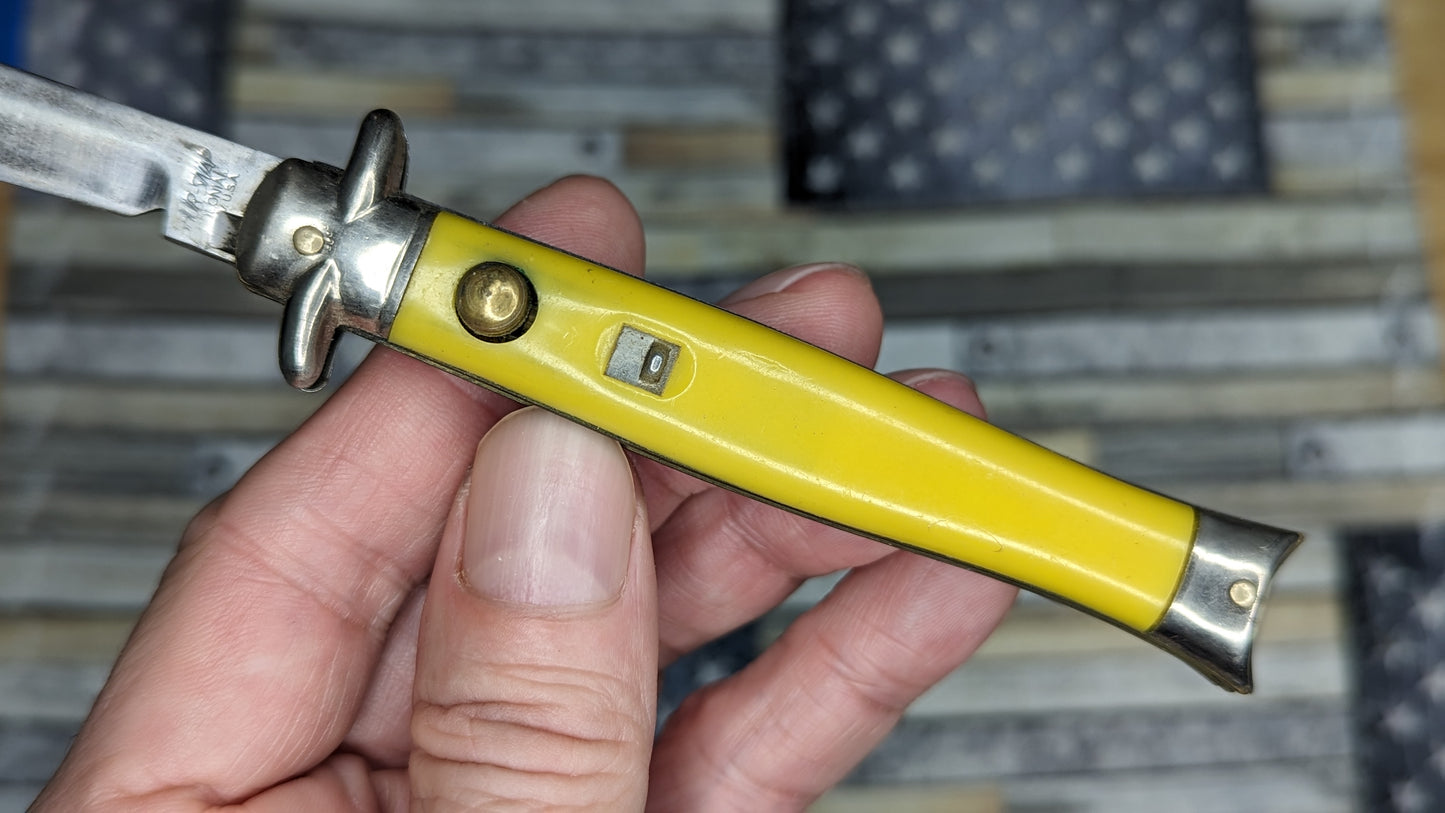 Bright Yellow Antique Shur-Snap USA Pre-Ban Automatic Knife