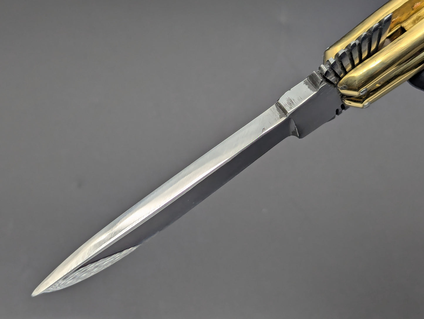 22cm STACKED HORN/ BONE EAGLE TANG STRAIGHT BLADE FHM BALI