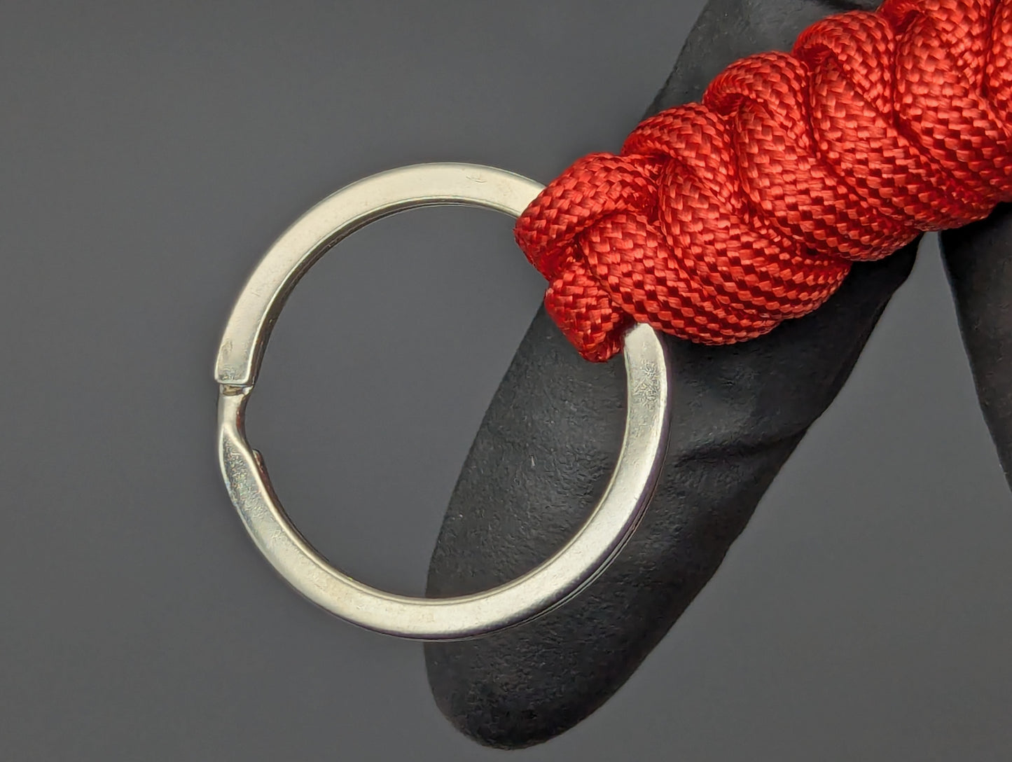 3 oz SOLID RED PARACORD MONKEY FIST SELF DEFENSE KEYRING