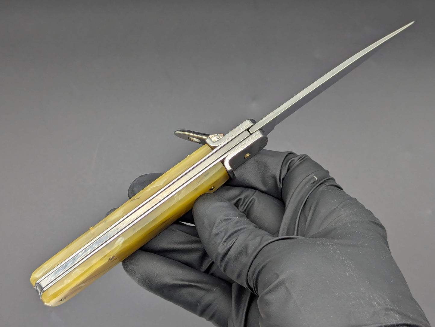 7.5" FAUX HORN CLASSIC AUTOMATIC LEVERLOCK KNIFE