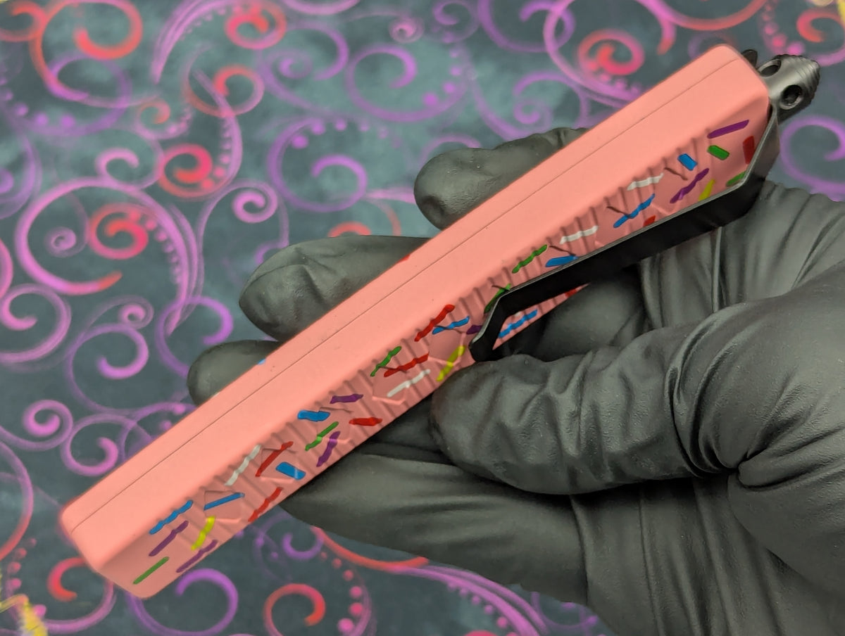 9" CURVED BLUE TANTO PINK SPRINKLE D/A OTF KNIFE