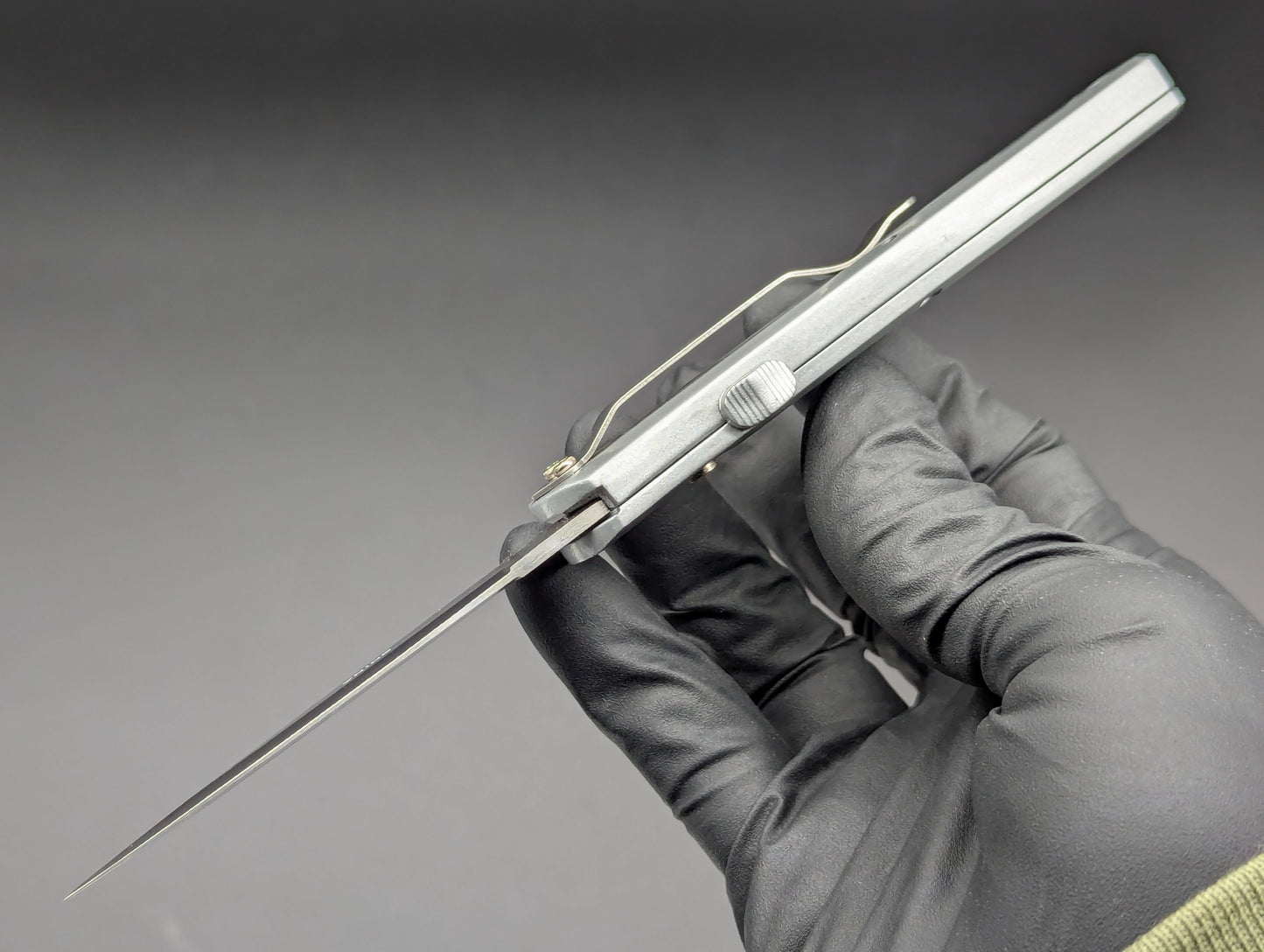 NOS SILVER EAGLE AUTOMATIC KNIFE w/ SAFETY