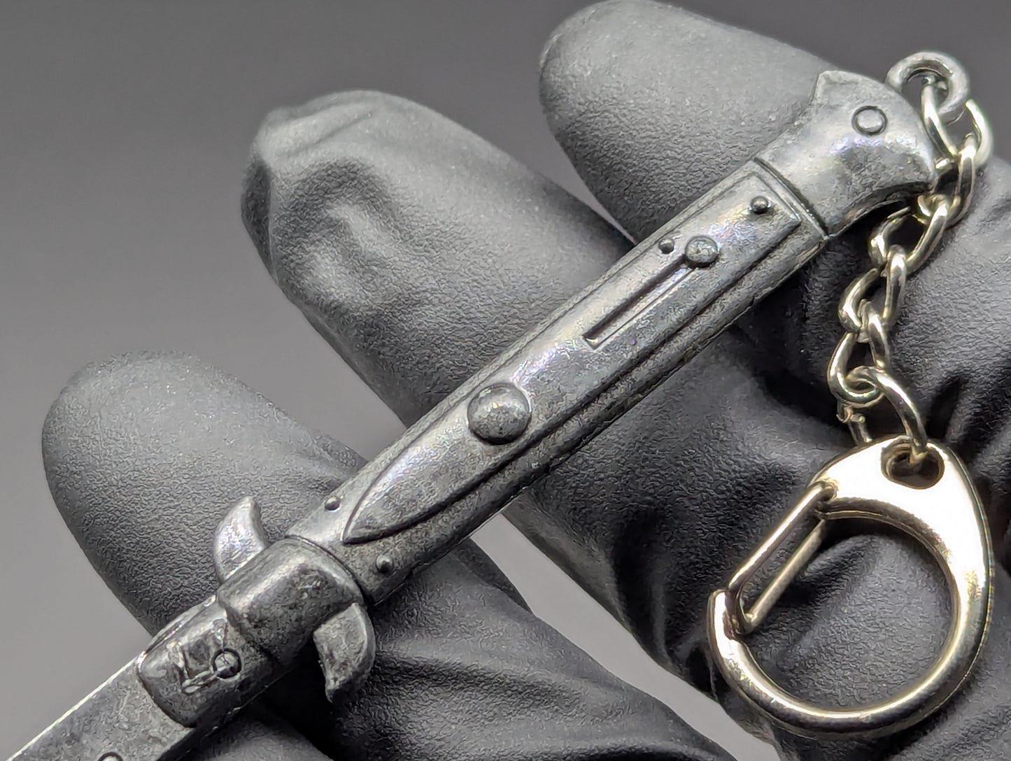 Steel Alloy Vintage Style Stiletto Keyring