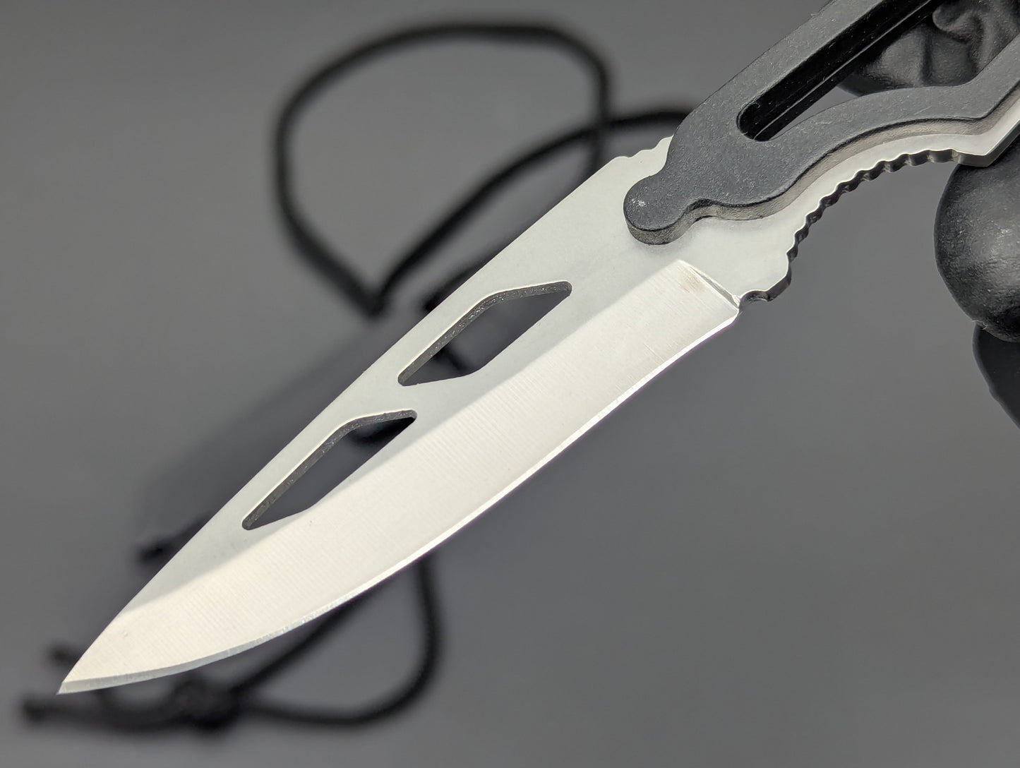 6.5" DROP POINT NECK KNIFE w/ EMERGENCY WHISTLE