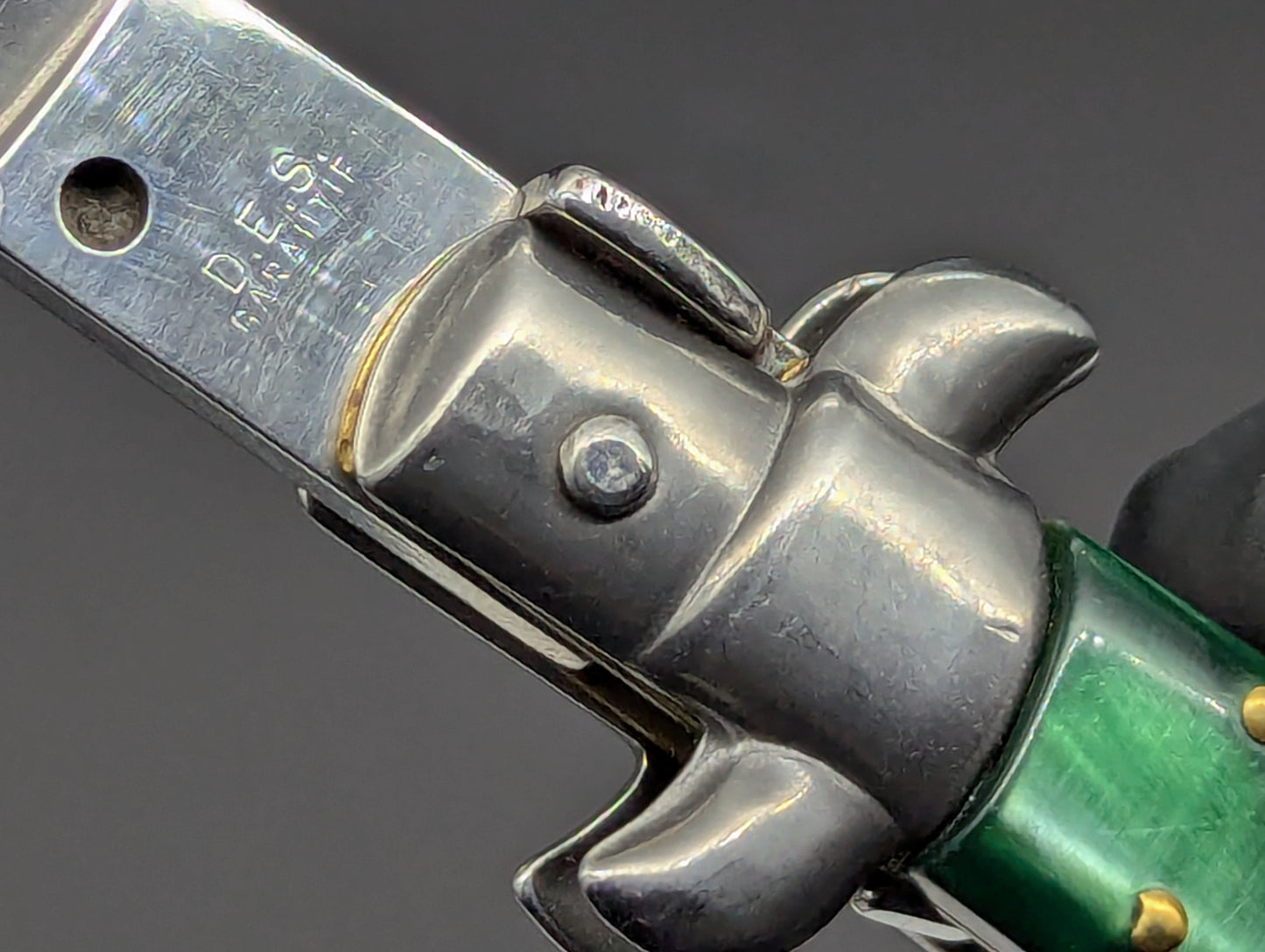 8" D.E.S. GARANTIE GREEN PEARLEX ITALIAN STILETTO