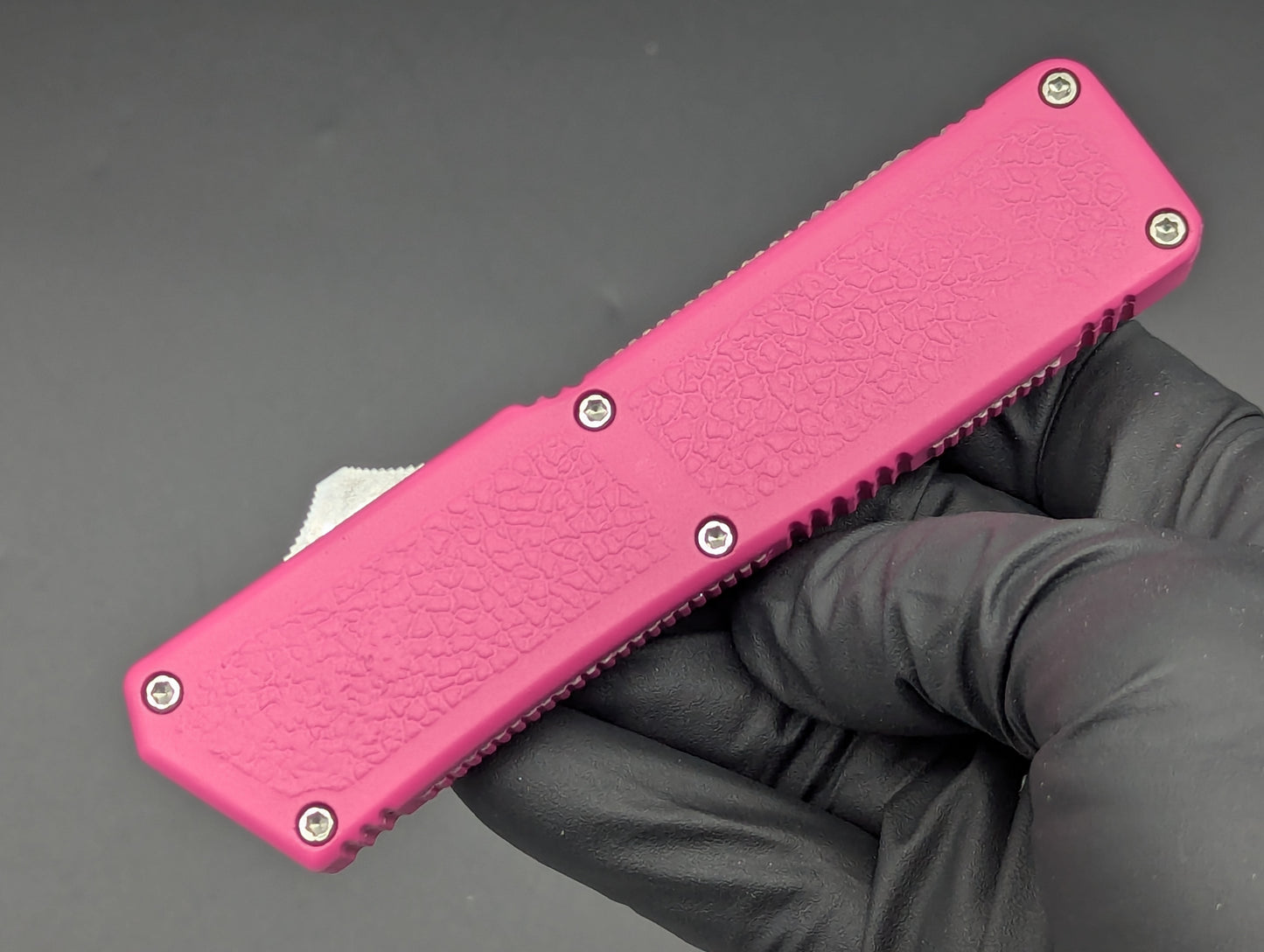 PINK LIGHTNING OTF STAINLESS PLAIN DROP POINT BLADE