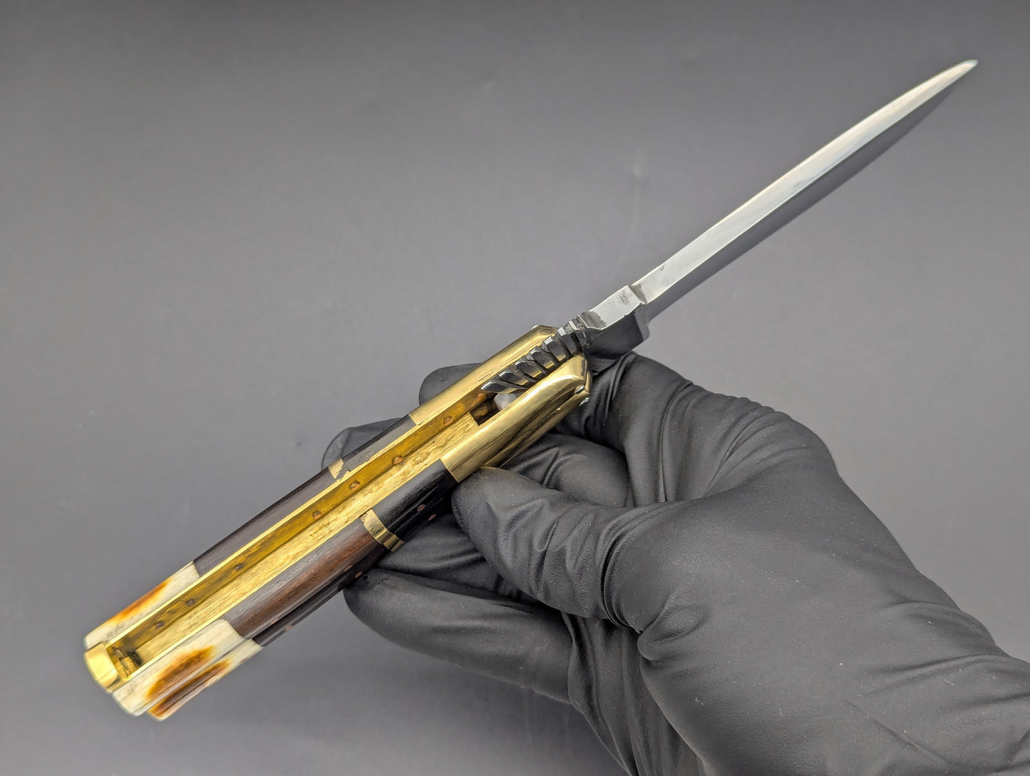 22cm STACKED HORN/ BONE EAGLE TANG STRAIGHT BLADE FHM BALI