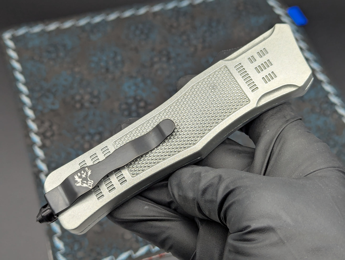 SILVER SHADOW STAINLESS D/A OTF KNIFE RAMBO CLIP
