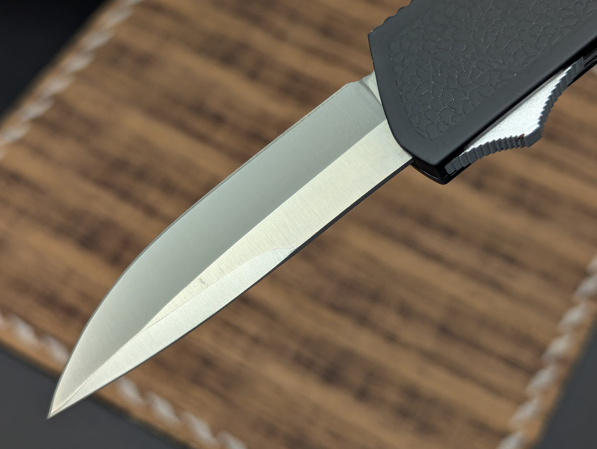 BLACK LIGHTNING 2.0 D/A OTF KNIFE DROP POINT PLAIN