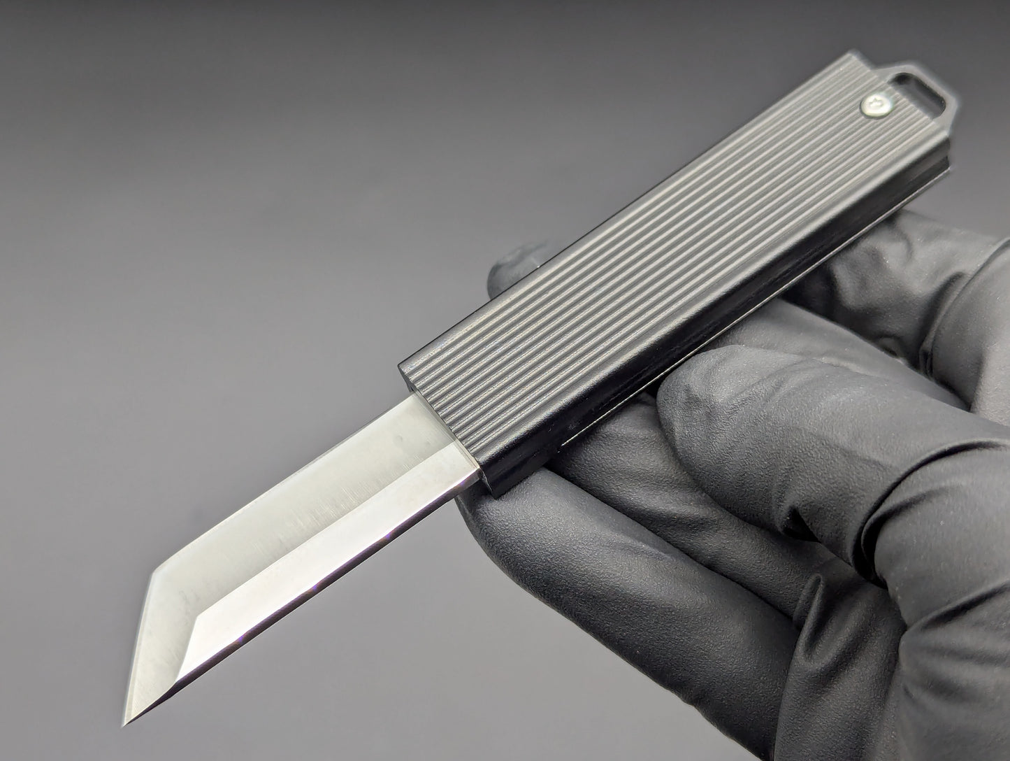 BLACK D2 MINI GRAVITY KNIFE KEYRING TANTO