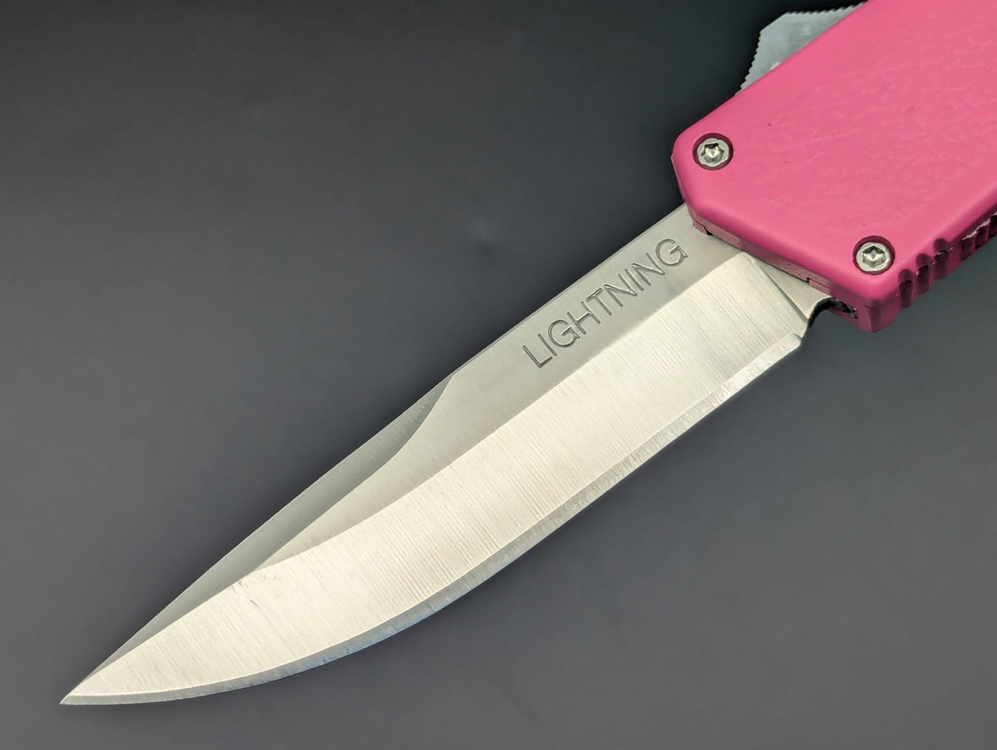 PINK LIGHTNING OTF STAINLESS PLAIN DROP POINT BLADE