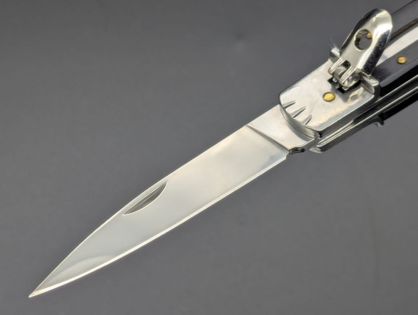 7.5" BLACK WOOD CLASSIC AUTOMATIC LEVERLOCK KNIFE